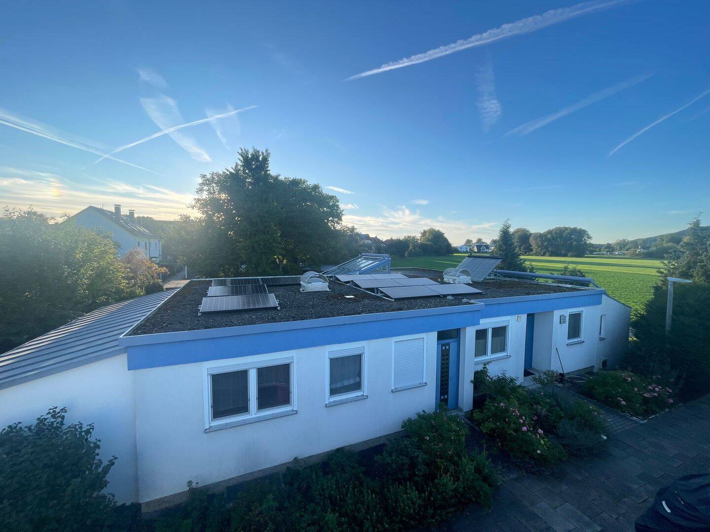 Bungalow in bester Lage Altdorfs, eingebettet in viel Grün und mit vielseitigen Ausbaumöglichkeiten!, 90518 Altdorf b. Nürnberg