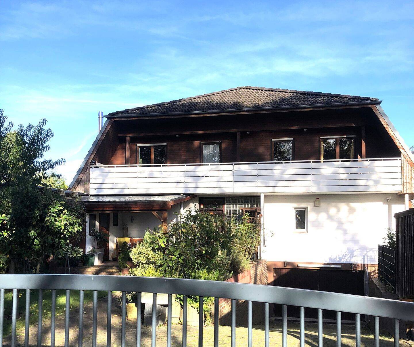 Vielseitiges Doppelhaus mit ELW und großzügigem Garten im grünen Duvenstedt ** Provisionsfrei **, 22397 Hamburg (Wandsbek Duvenstedt Lemsahl-Mellingstedt Wohldorf-Ohlstedt)