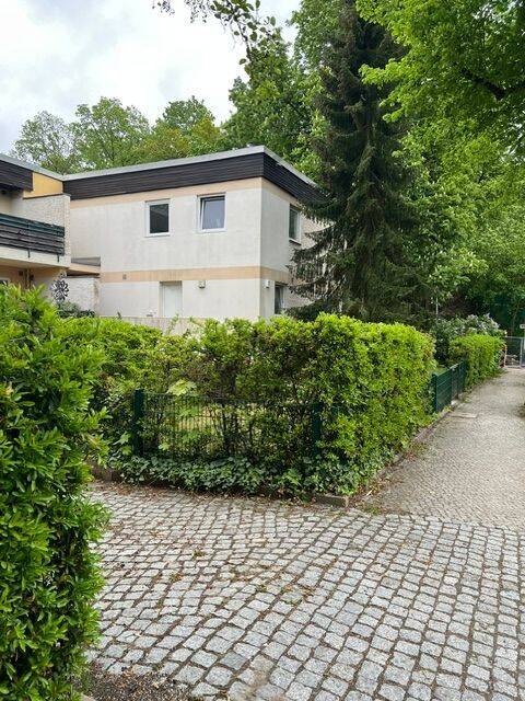 Vermietete, sehr nette 1,5 Zi-Whg mit großem Balkon und Garage, 14109 Berlin (Steglitz-Zehlendorf Nikolassee Wannsee)