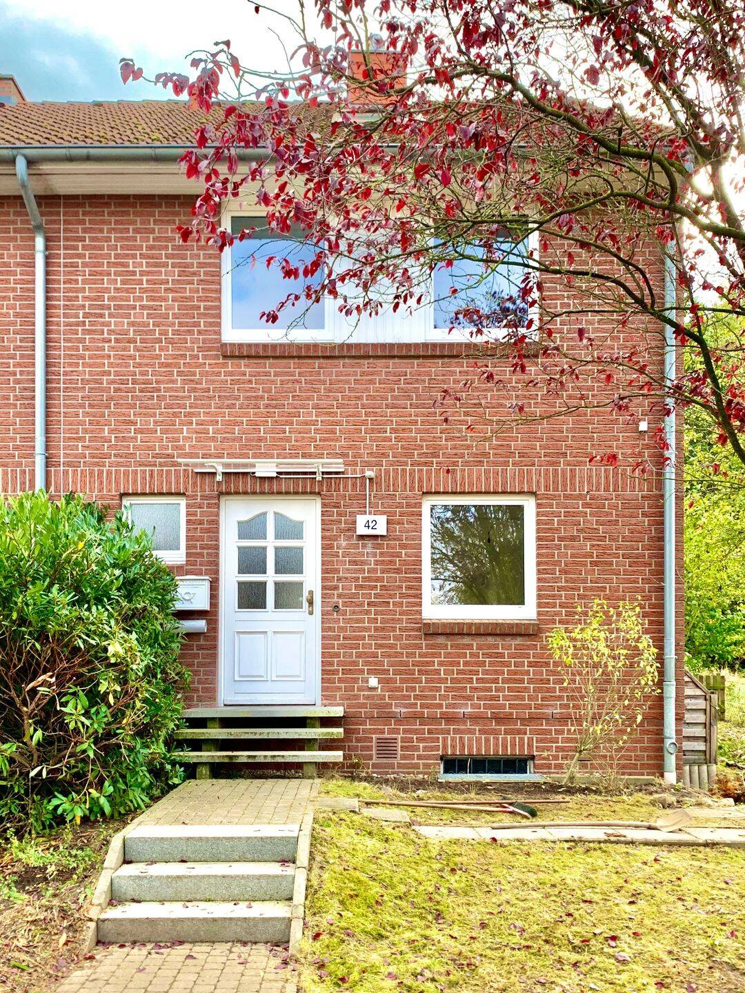 Familienhaus in Langenbek: Modernisiertes Reihenendhaus mit Südterrasse und Garten, 21079 Hamburg (Harburg)