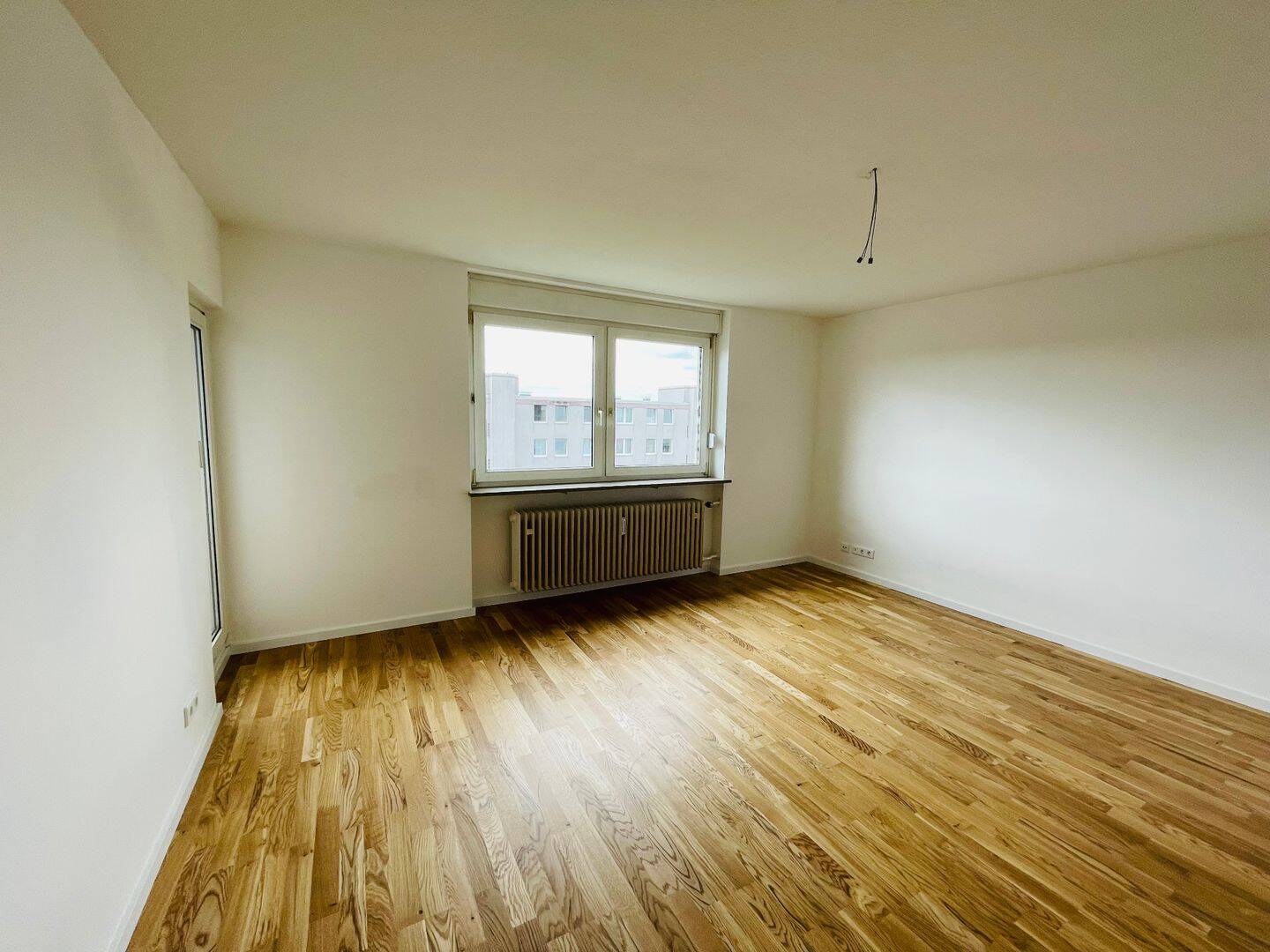 Renovierte 2-Zimmer-Wohnung im Norden Nürnbergs, 90411 Nürnberg