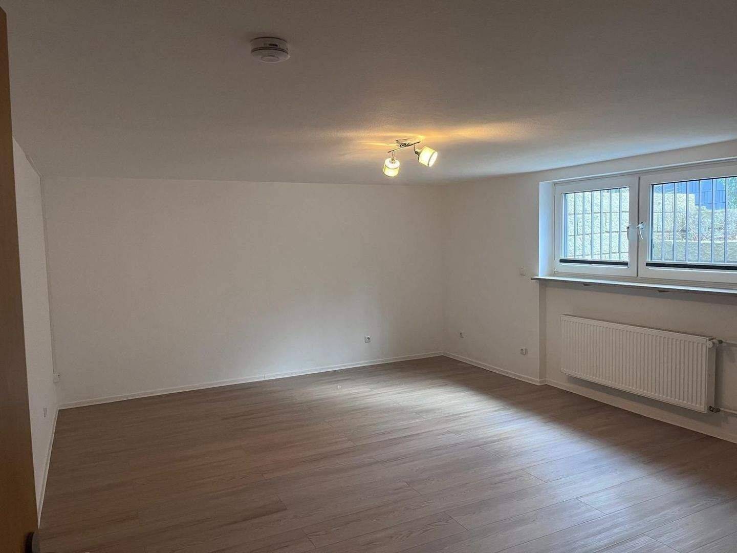 Einzimmerappartement mit extra Küche, 91083 Baiersdorf