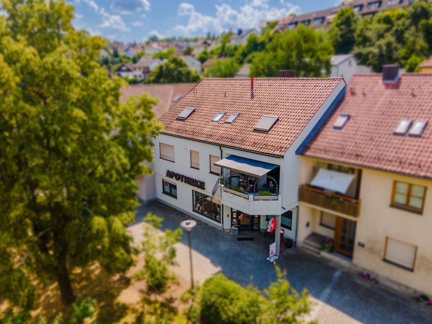 Mehrfamilien- und Geschäftshaus – vielseitig nutzbar, zentral gelegen, bald komplett mietfrei, 97299 Zell a. Main