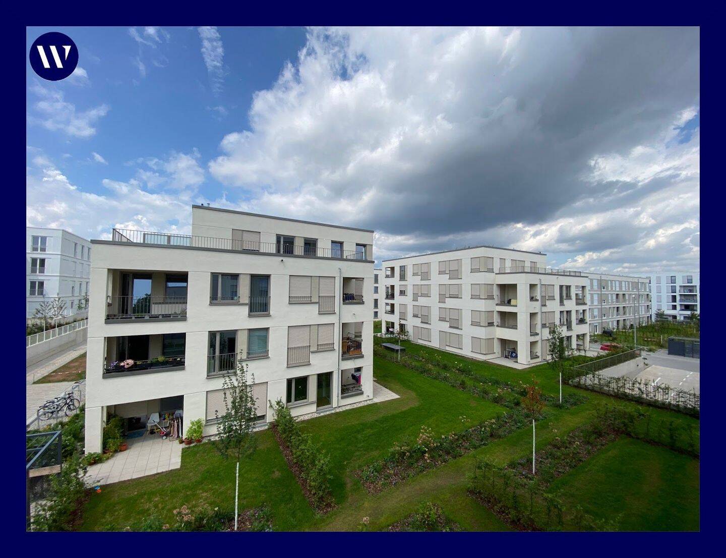 Für Jung + Alt! Moderne 2 Zimmer + Balkon, Bad mit Walk-In-Dusche, Einbauküche, Parkett, Aufzug, 61352 Bad Homburg v.d. Höhe
