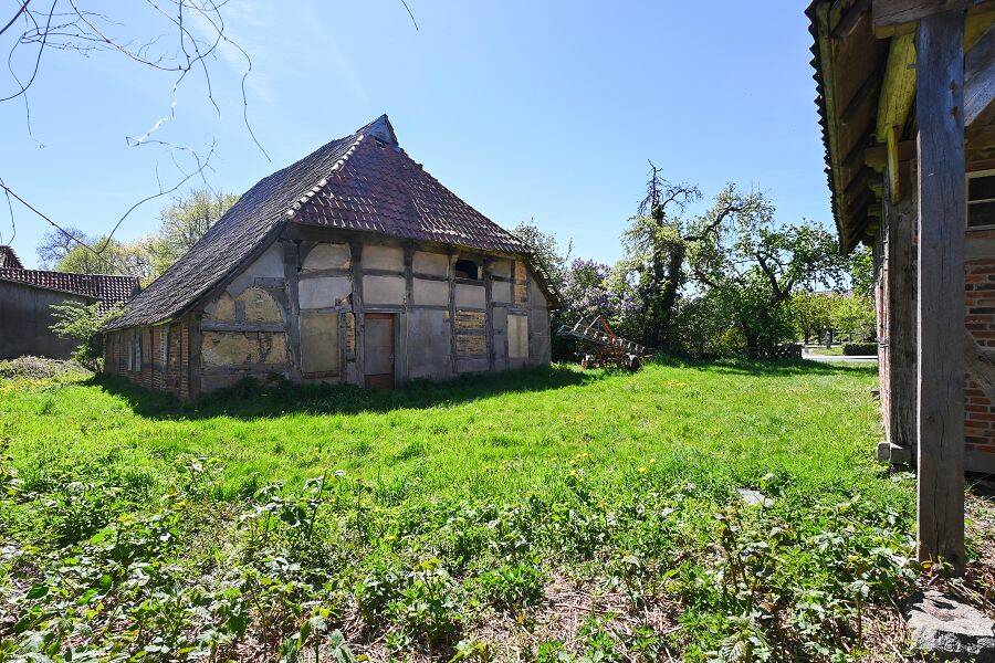 Denkmalgeschützter Resthof mit Entwicklungspotential!, 31535 Neustadt am Rübenberge