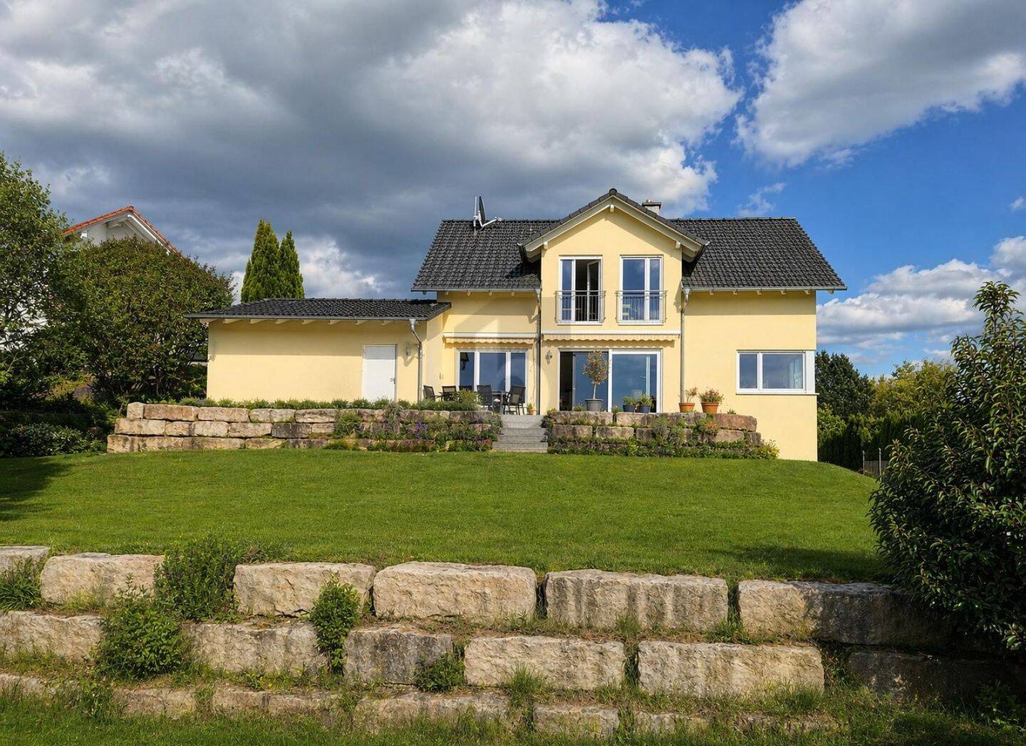 EXKLUSIVES FAMILIENDOMIZIL UNWEIT DES BODENSEES, 78333 Stockach