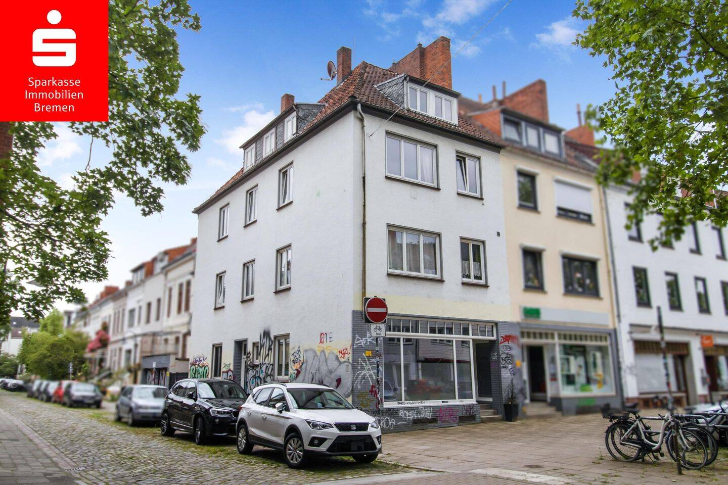 Bremen-Viertel: Mehrfamilienhaus mit 6 Wohneinheiten, kleiner Ladenfläche und 2 Garagen, 28203 Bremen (Fesenfeld Ostertor Steintor)