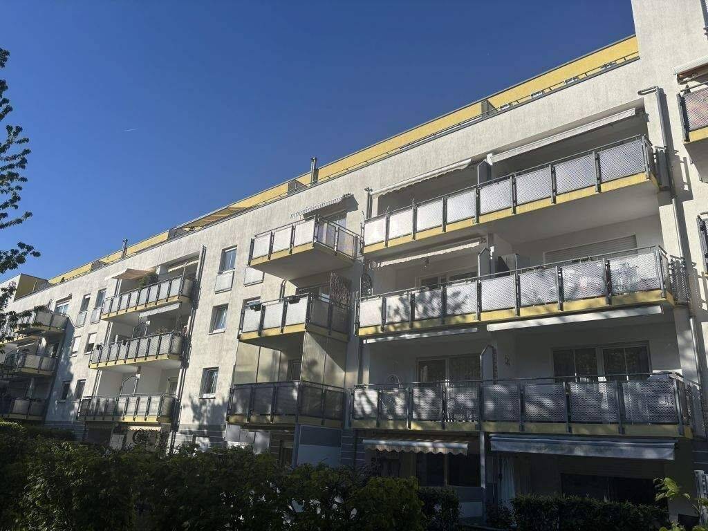 Moderne 2-Zimmer-Wohnung mit Balkon in Wiesbaden Dotzheim!, 65199 Wiesbaden (Biebrich Dotzheim Frauenstein Wiesbaden)