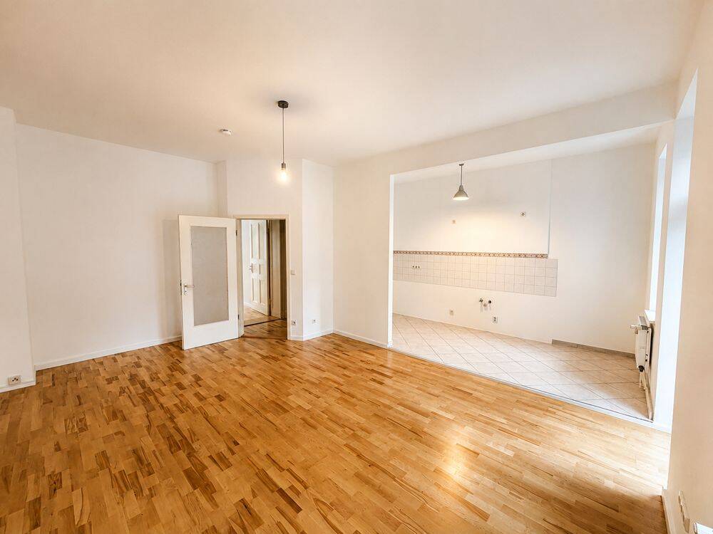 Attraktive 2-Zimmer-Altbauwohnung – Modernisiert, bezugsfrei und mit Balkon, 12439 Berlin (Treptow-Köpenick Kleingartenanlage Waldland Niederschöneweide)
