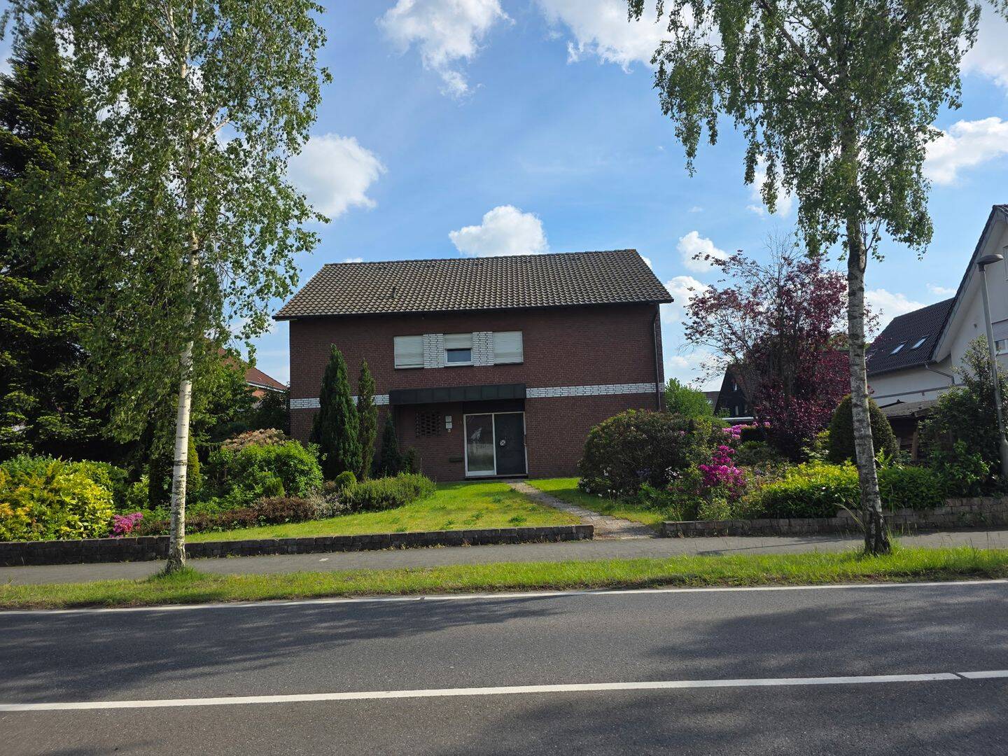 Großzügiges Anwesen mit parkähnlichem Grundstück, Ausbaureserve und zusätzlichem Baupotenzial in begehrter Lage von Bocholt-Süd; von Privat, Preis VB, 46395 Bocholt