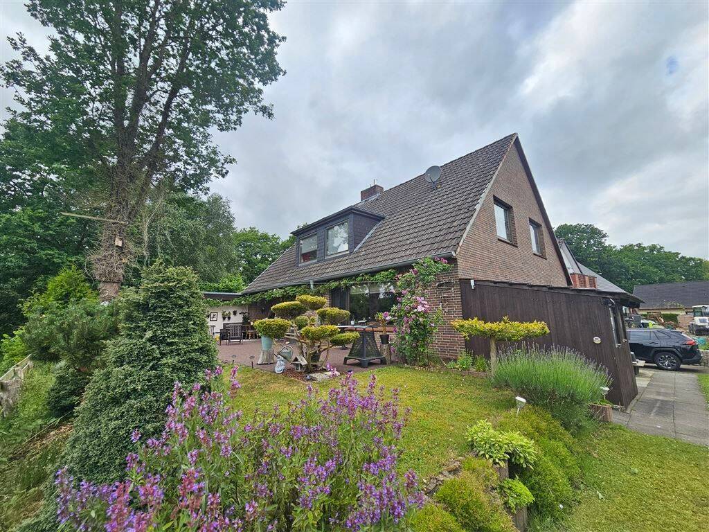 Viel Raum, starke Lage, flexible Nutzung – Mehrgenerationen- & Mehrfamilienhaus am Naturschutzgebiet, 24568 Oersdorf