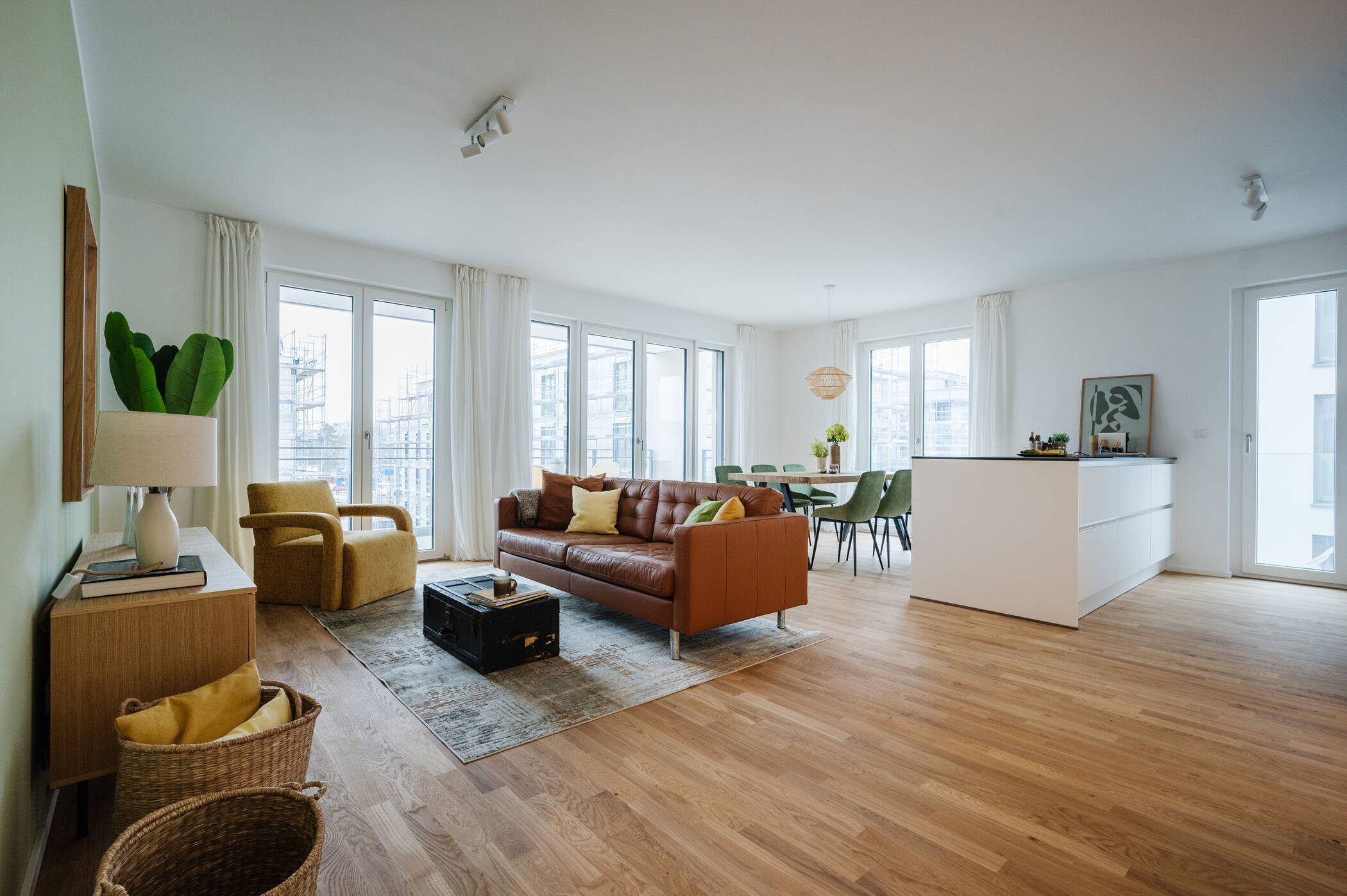GROSSZÜGIGE 4-ZIMMER-WOHNUNG MIT SÜDLOGGIA UND BLICK IN DIE GRÜNE QUARTIERSMITTE, 68782 Brühl