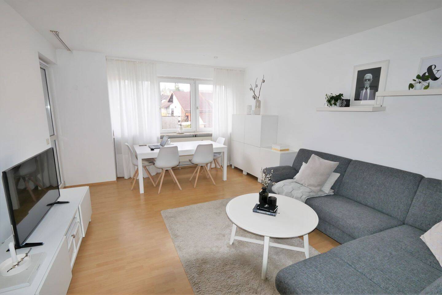 Schöne 2-Zimmer-Wohnung mit Balkon in Coburg-Scheuerfeld, 96450 Coburg