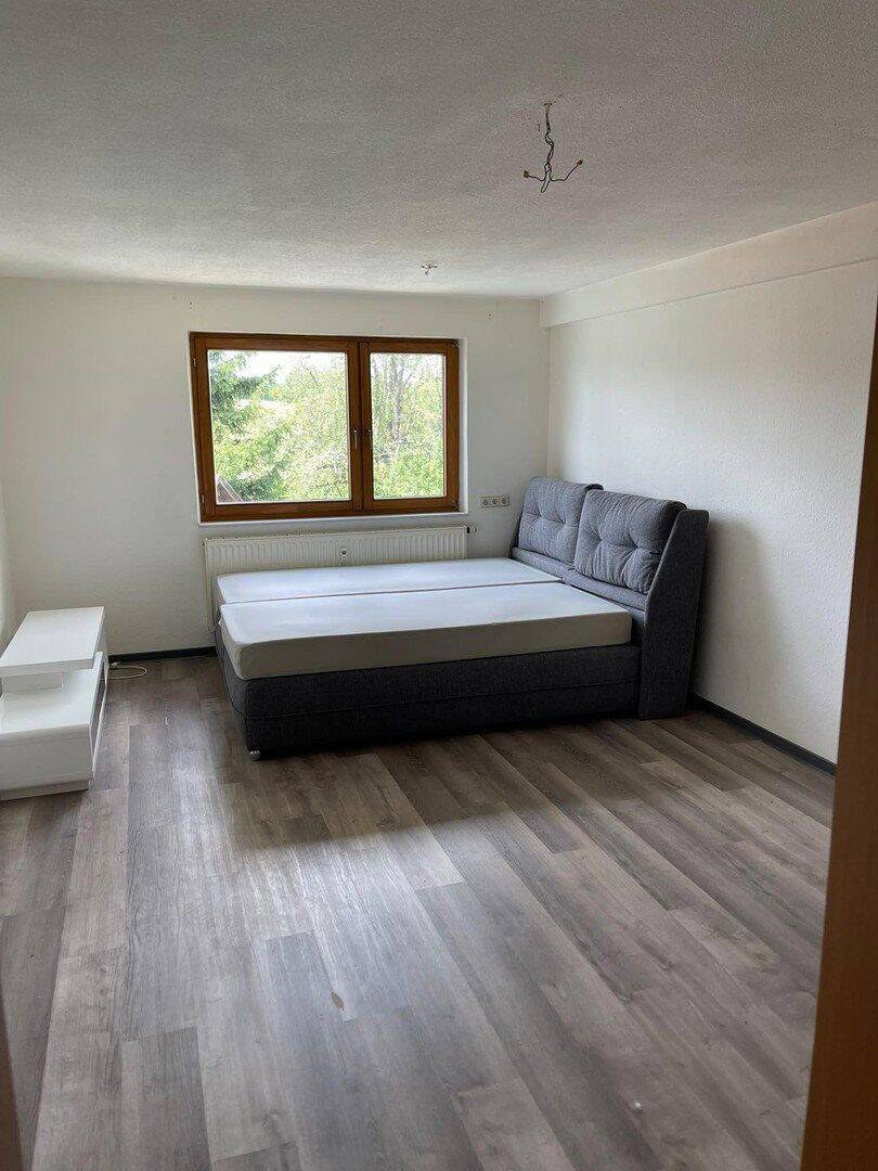 Helle 2-Zimmer-Wohnung mit Einbauküche und Tageslichtbad in Altensteig – ca. 50 m², 72213 Altensteig