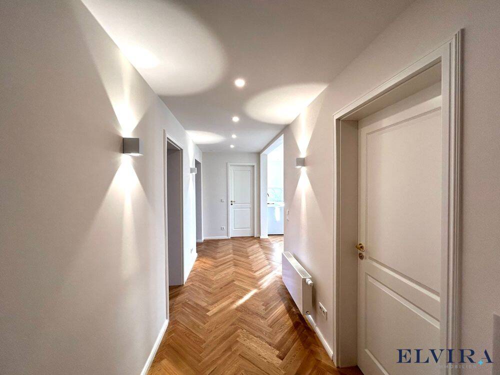 ELVIRA – Schwabing, Traumhafte 2,5-Zimmer-Wohnung mit ruhiger Loggia, 80801 München (Schwabing-Freimann Schwabing-West)