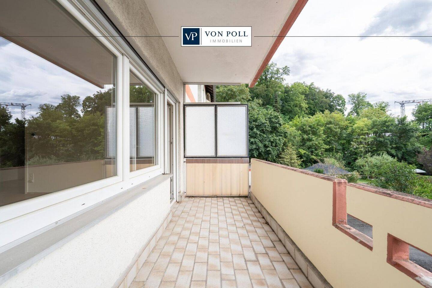 Moderne 3-Zimmerwohnung mit Garage in Sayn, 56170 Bendorf