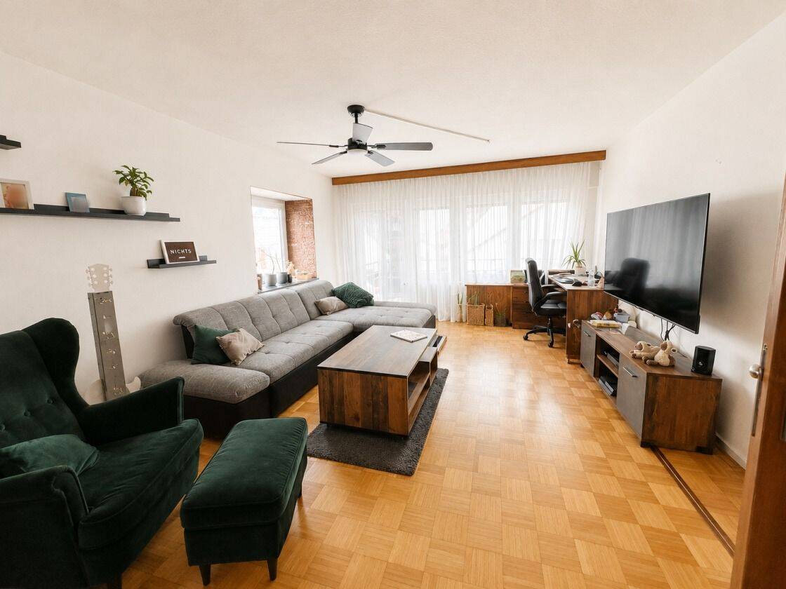 Großzügige 3,5 Zi.-Whg. mit Balkon und Garage in zentraler Lage von Köngen, 73257 Köngen