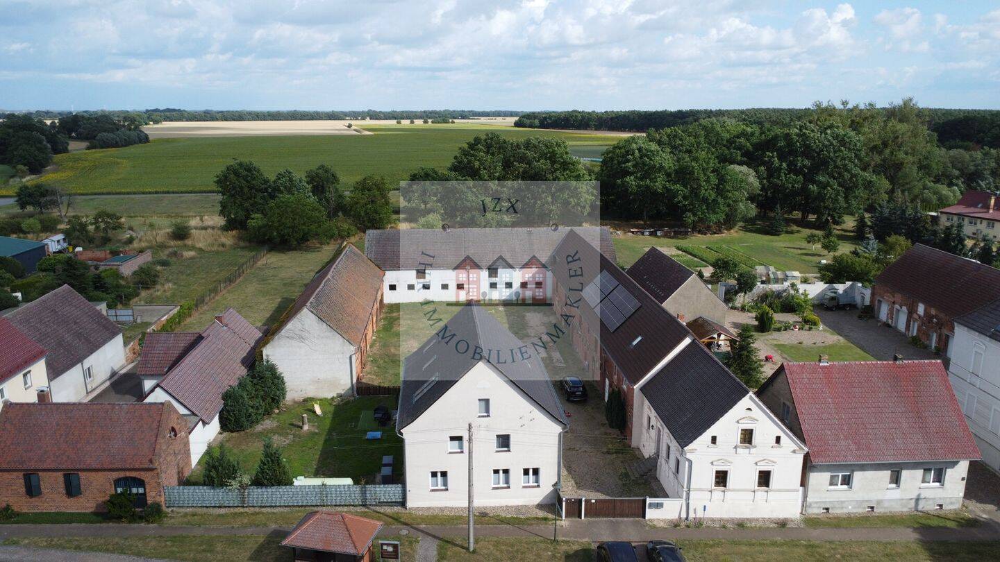 PROVISIONSFREI! Energetischer TOP-Standard 4-Seiten-Hof auf 8.500m2, 6917 Jessen (Elster)