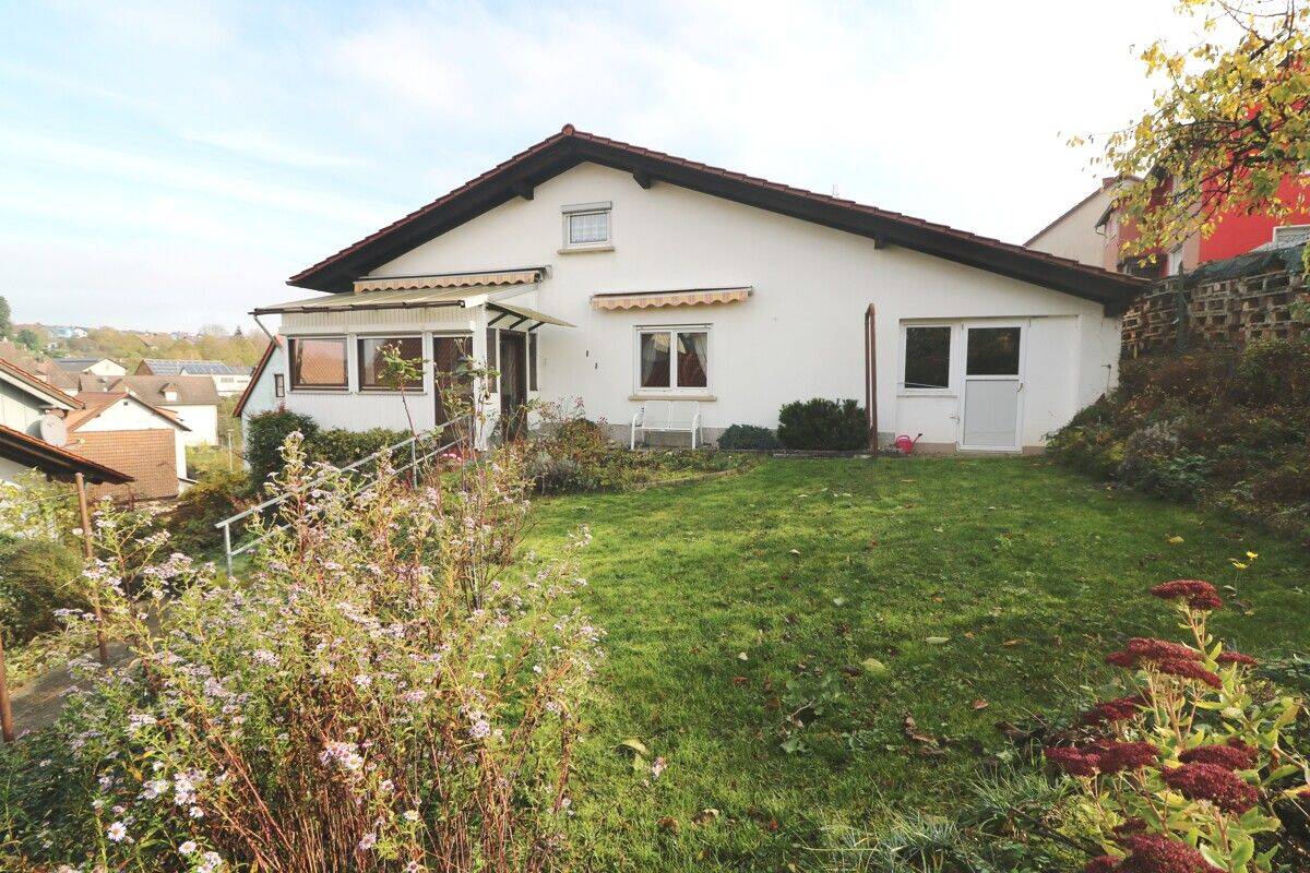 Zweifamilienhaus mit Weitblick – ideal für Mehrgenerationen, 74906 Bad Rappenau