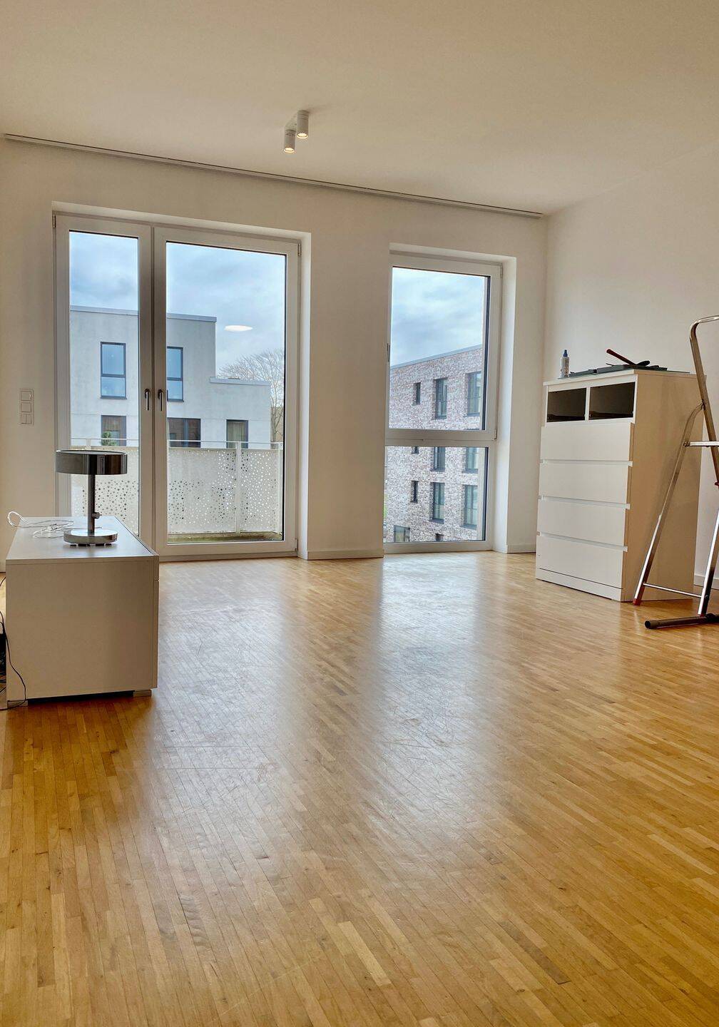 Zwei-Zimmer-Wohnung mit Balkon, Einbauküche und Fahrstuhl!, 49076 Osnabrück (Atter Westerberg Weststadt)