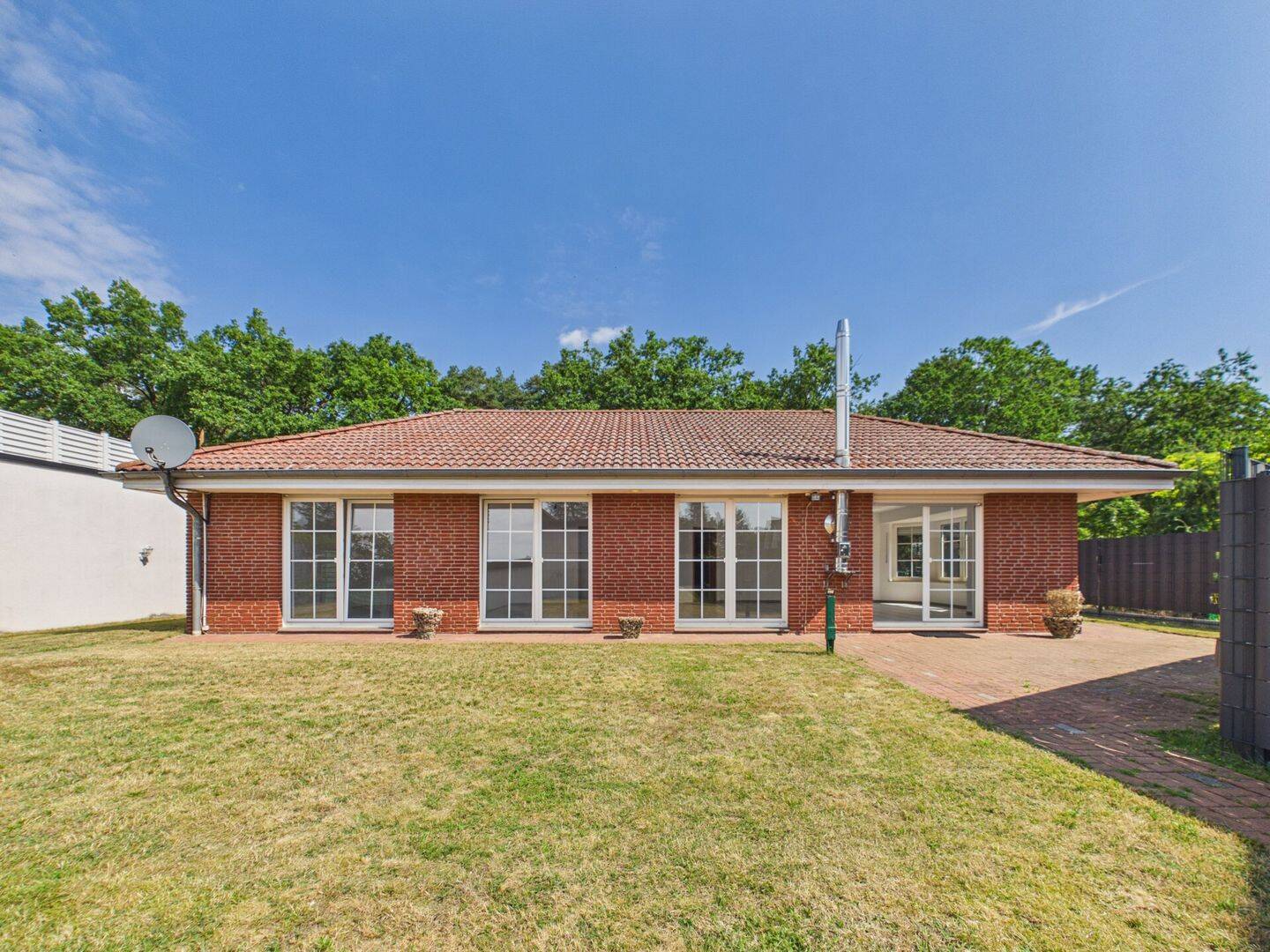 Gemütlicher Bungalow am Waldrand mit viel Platz für Familie und Hobby, 30900 Wedemark