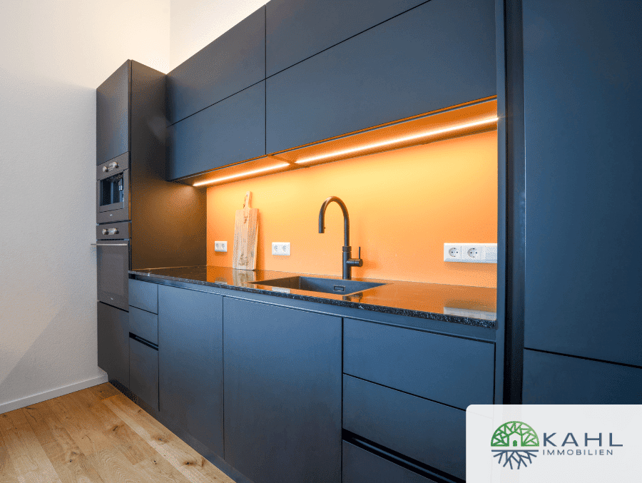 Moderne 4-Zimmerwohnung mit Balkon & zwei TG-Stellplätzen in naturnaher Lage von Lörrach, 79541 Lörrach