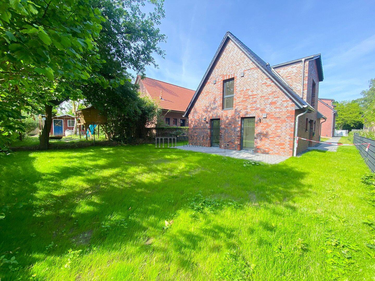 vermietetes, frisches Einfamilienhaus mit Garten, Energieeffizienz in begehrter Lage, 22359 Hamburg (Wandsbek Bergstedt Rahlstedt Volksdorf)