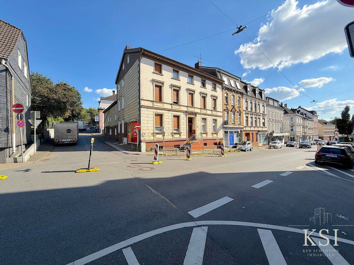 Attraktives Mehrfamilienhaus mit stabiler Mieterstruktur und Entwicklungspotenzial in Barmen!, 42277 Wuppertal (Barmen)