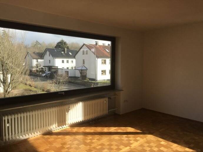 3-Zimmer – Wohnung mit Balkon im 1. Obergeschoss, 91275 Auerbach i.d. OPf.
