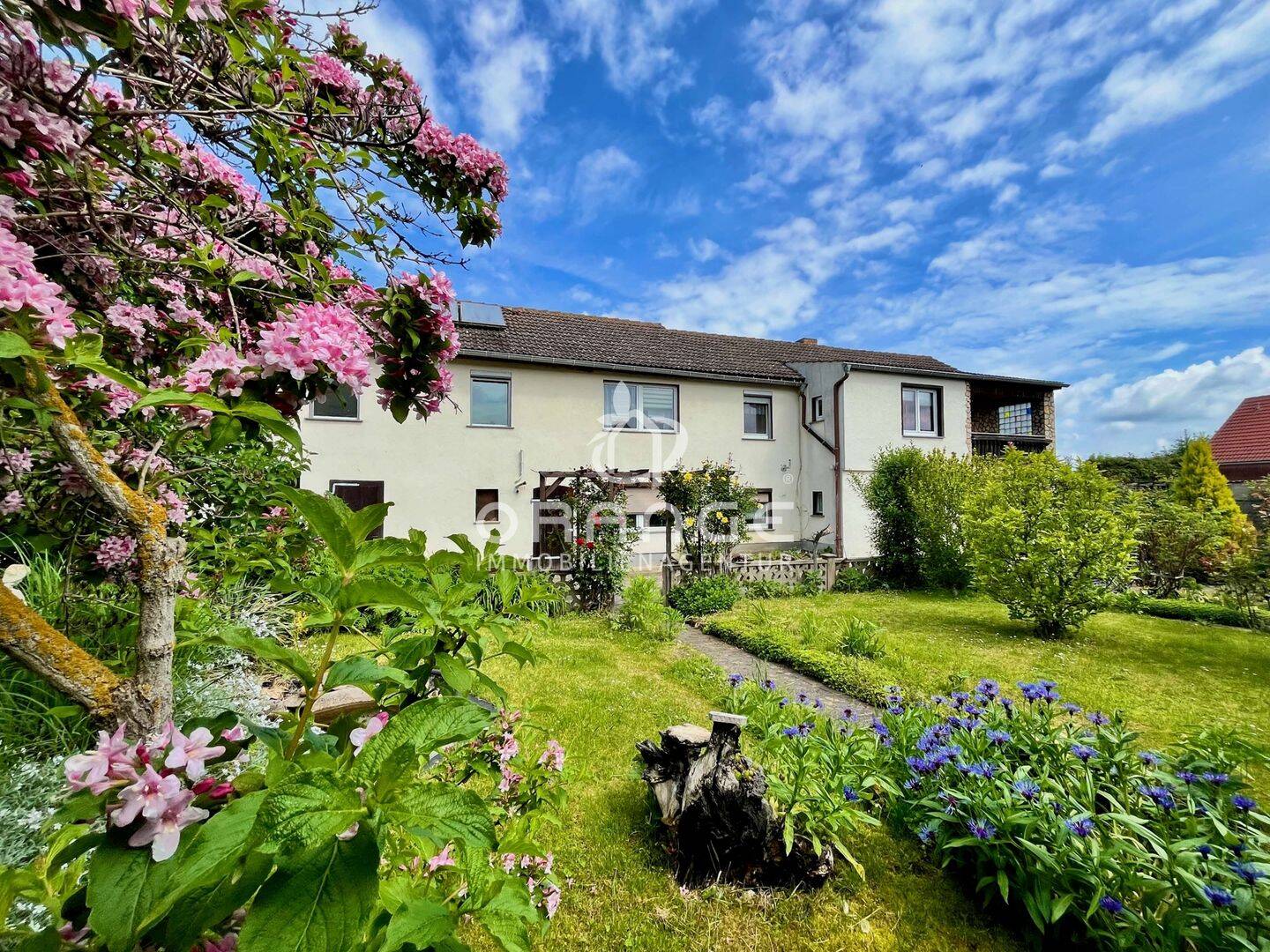 *** Ein Haus, viele Perspektiven – ideal für Familien und Generationenwohnen ***, 6667 Goseck