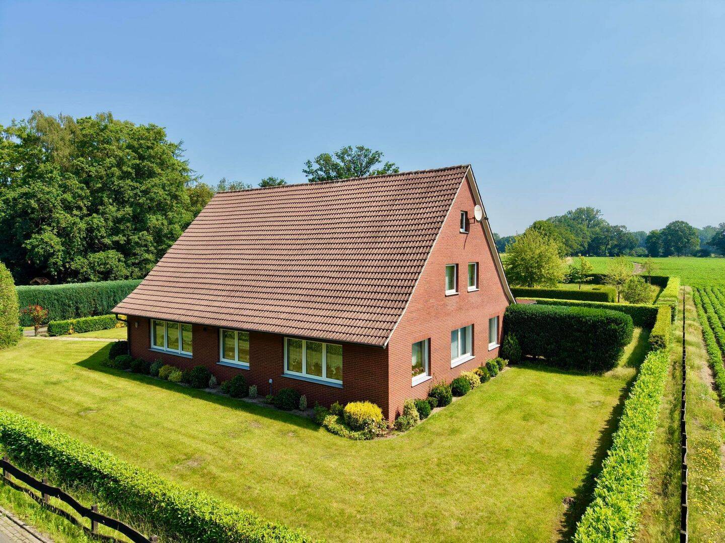 Wohnen im Grünen – Natur und vielfältige Möglichkeiten – Einfamilienhaus in Alleinlage von Osterwald, 49828 Osterwald