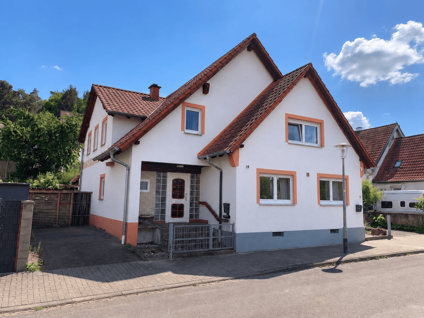 Großzügige Eigentumswohnung im Erdgeschoss mit Garten und sonniger Terrasse, 67663 Kaiserslautern (Innenstadt)