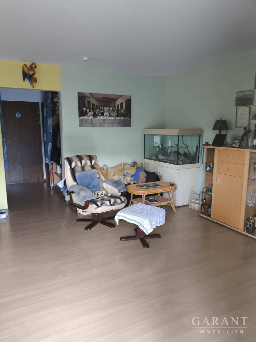 Über den Dächern der Stadt: Lichtdurchflutete 1 Zimmer-Wohnung mit Traum-Aussicht!, 70195 Stuttgart (Botnang)