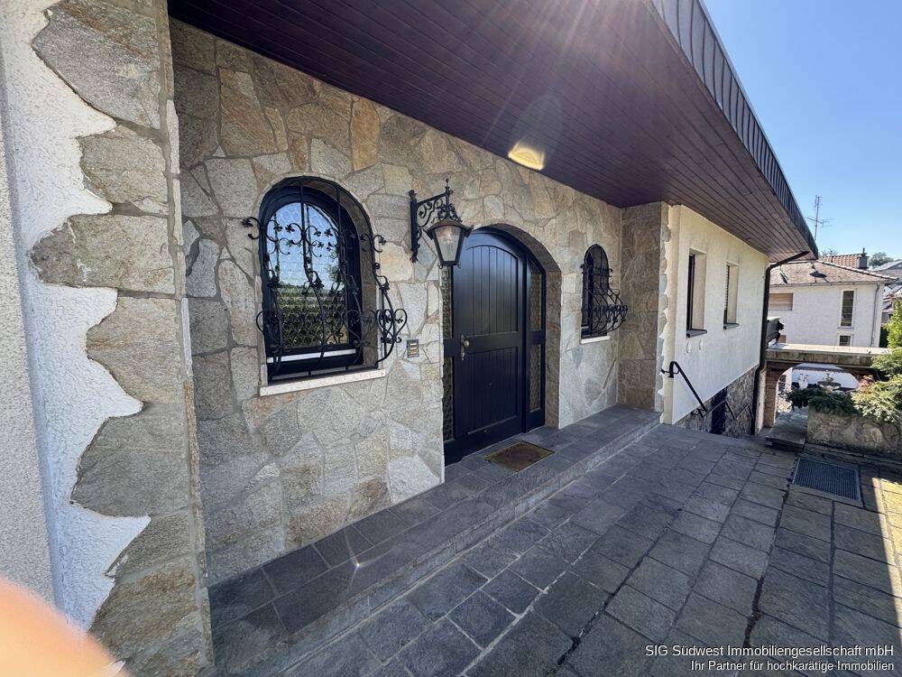 Großzügig wohnen auf einer Ebene – die beeindruckende 5-Zimmer-Wohnung im Hochparterre TOP Lage., 76327 Pfinztal