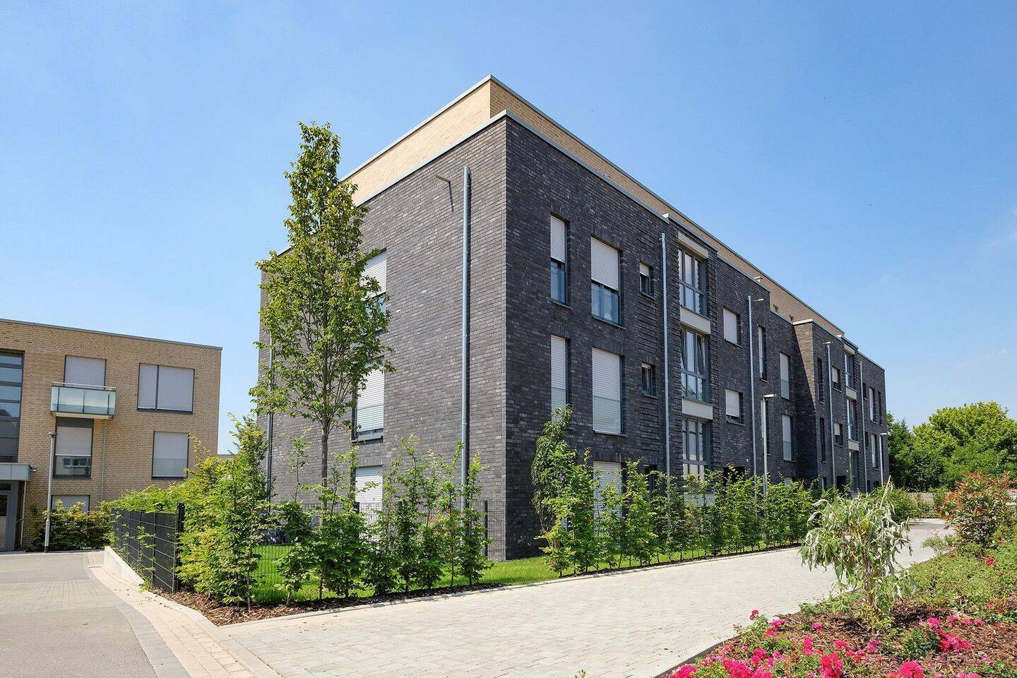 Citynah wohnen: 3-Zimmer-Penthouse mit West-Dachterrasse, 40764 Langenfeld (Rhld.)