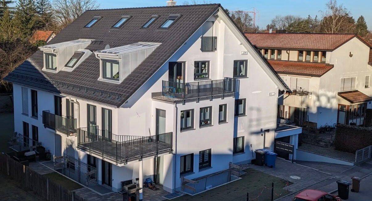 Moderne 1-Zimmer-Wohnung mit Balkon, 80999 München (Allach-Untermenzing)
