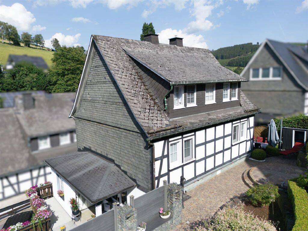 / Charmantes Familiendomizil in modernem Stil in Westfeld!, 57392 Schmallenberg