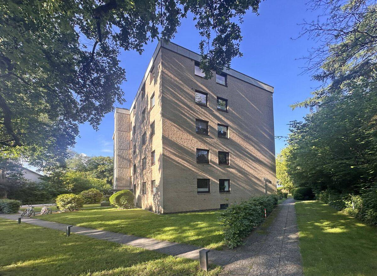 Großzügiges Familienwohnen mit zwei Loggien, 22415 Hamburg (Hamburg-Nord Fuhlsbüttel Hummelsbüttel Langenhorn)