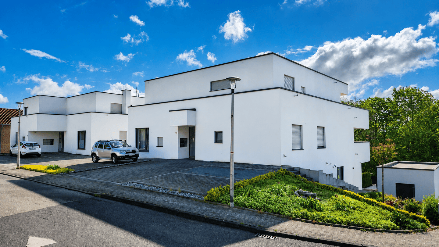 Hochwertige Erdgeschosswohnung mit großem Balkon, Fußbodenheizung, Klimaanlage und Einbauküche, 52511 Geilenkirchen