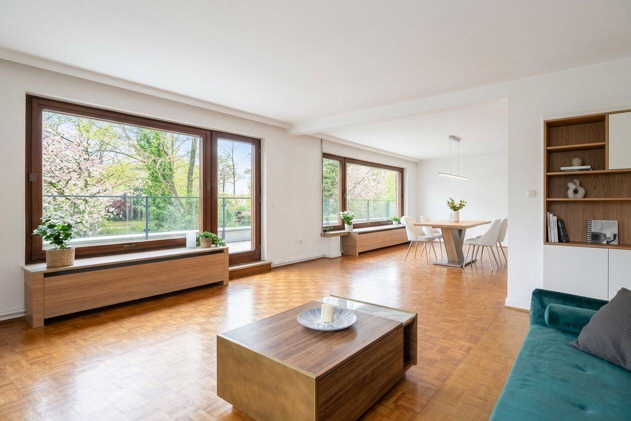 Im Herzen von Blankenese – sonniges Penthouse mit grosser Terrasse und Blick in den Goßlers Park, 22587 Hamburg (Altona)