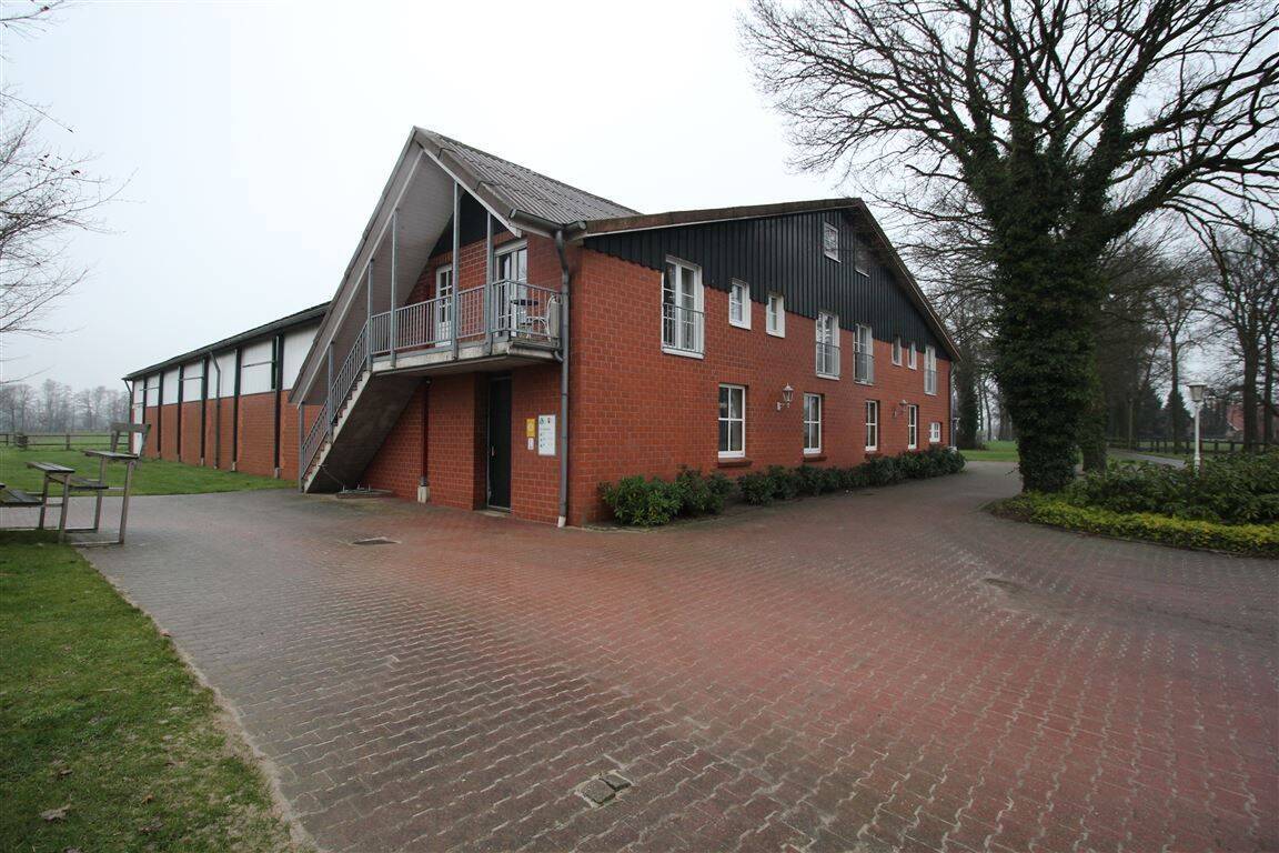 Wohnen mit Pferden: Neuwertige Wohnung auf Reiterhof!, 49843 Getelo