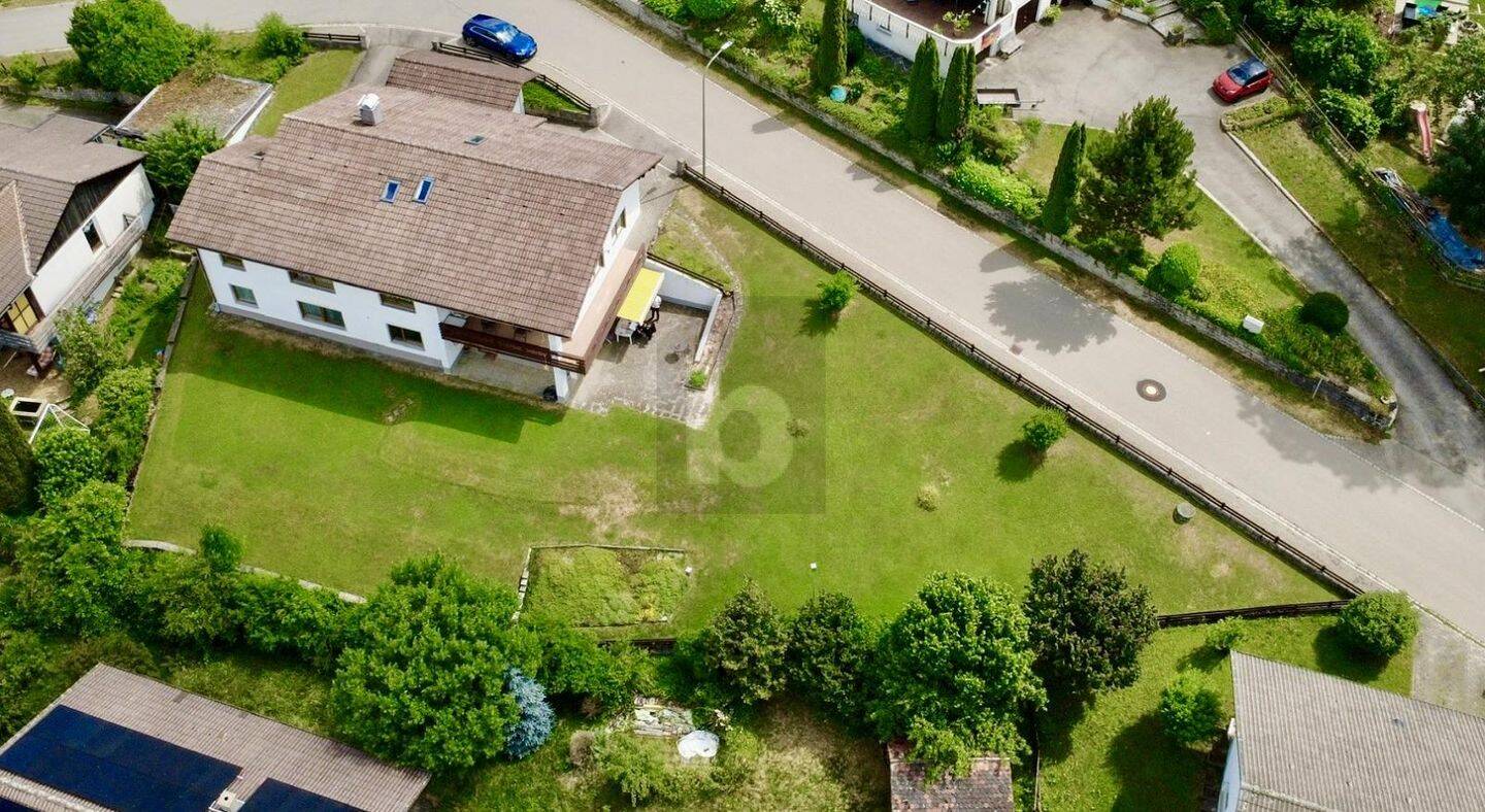 HOCHWERTIG, RUHIGE LAGE UND VIEL PLATZ, 87671 Ronsberg