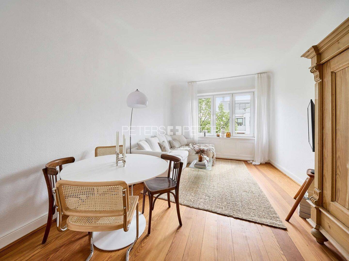 Lichtdurchflutete Wohnung in Winterhude, 22299 Hamburg (Hamburg-Nord Winterhude)