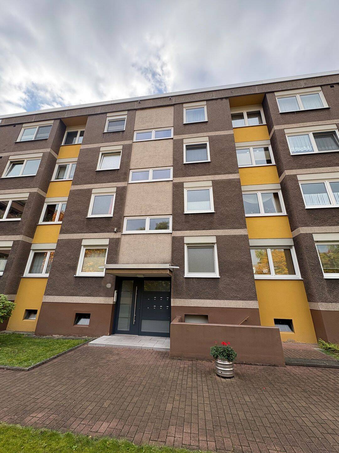 ***Wohnung mit Charme sucht neuen Eigentümer ***, 44328 Dortmund (Scharnhorst)
