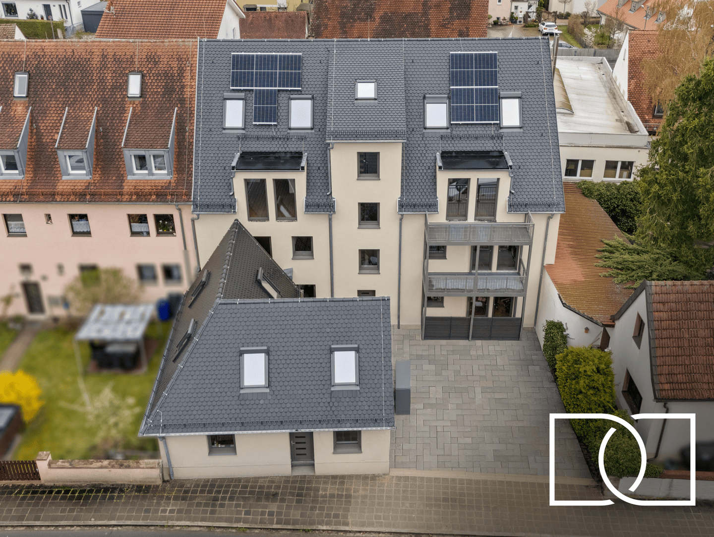 2025/26 Kernsaniert! Energieeffizientes MFH mit flexiblen Nutzungsmöglichkeiten und 10 Einheiten, 90411 Nürnberg