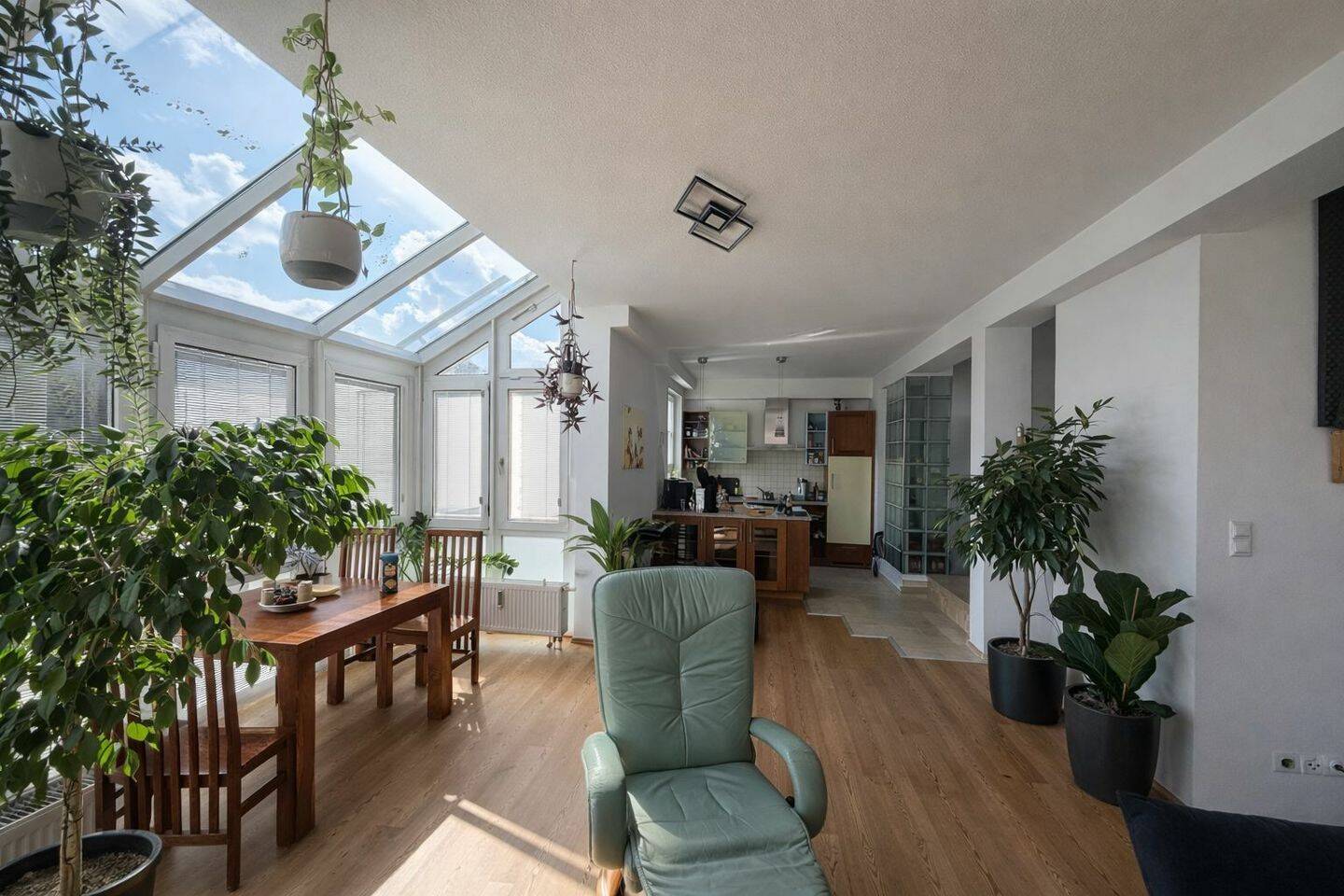 Elegante Maisonette mit Wintergarten – Ihr einzigartiges Wohnambiente erwartet Sie!, 90613 Großhabersdorf
