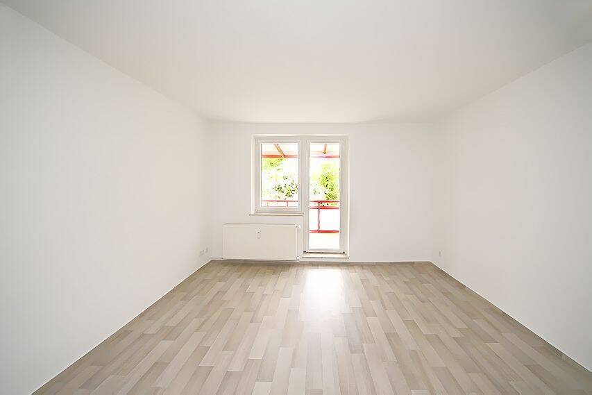 Moderne 3-Raumwohnung mit Balkon und Badewanne in gepflegter Wohnanlage, 6295 Eisleben