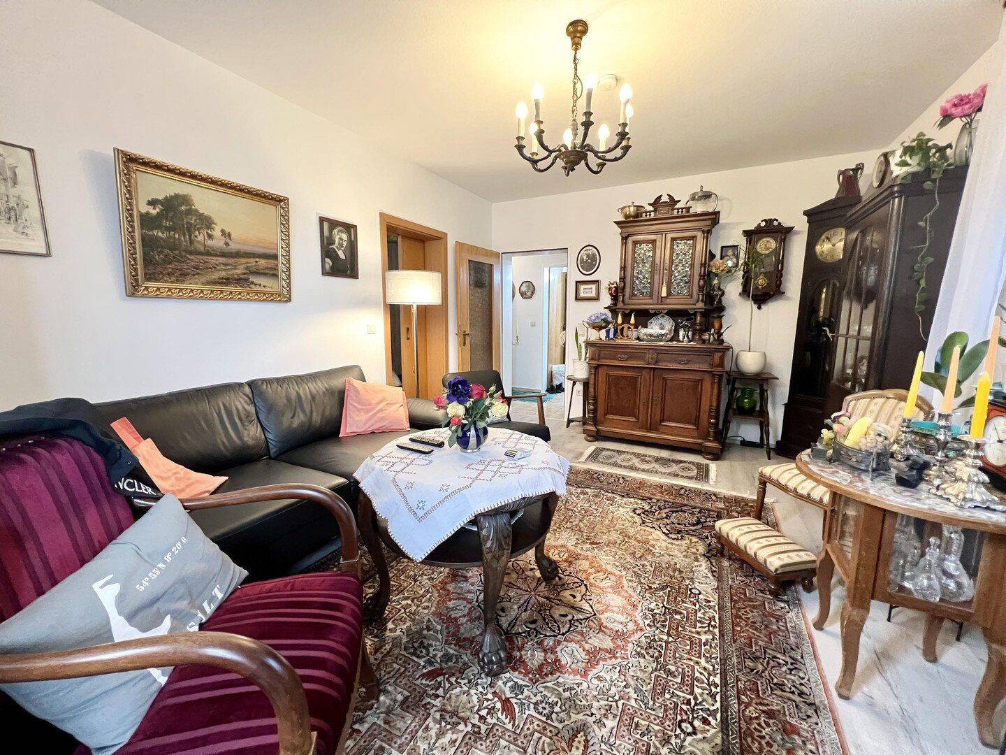 Ankommen & Wohlfühlen – Charmante 4-Zimmer-Wohnung im Erdgeschoss mit Stellplatz