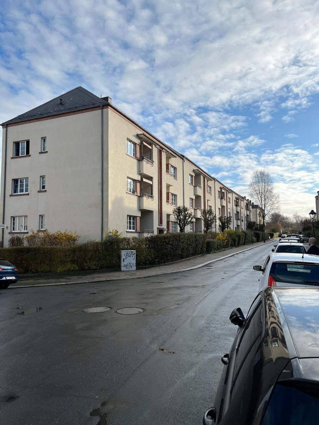 Charmante 2-Zimmer-Wohnung mit Balkon in Chemnitz, Bernsdorf – Chemnitz – Bild 1 von 3