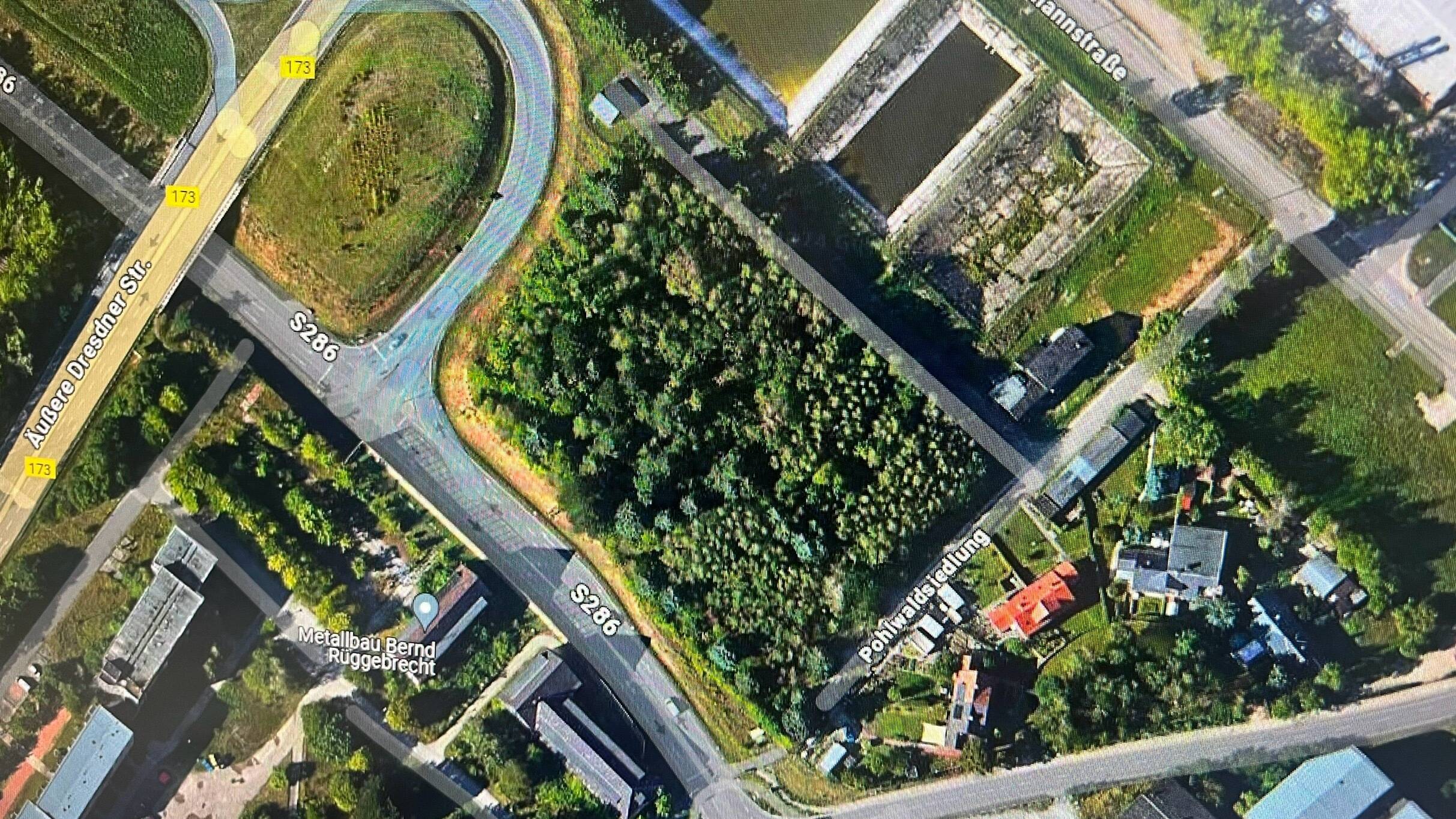 Grundstück 10535 qm für 4,50€/m2 BRW: 18€in Zwickau-Pöhlau, 8066 Zwickau